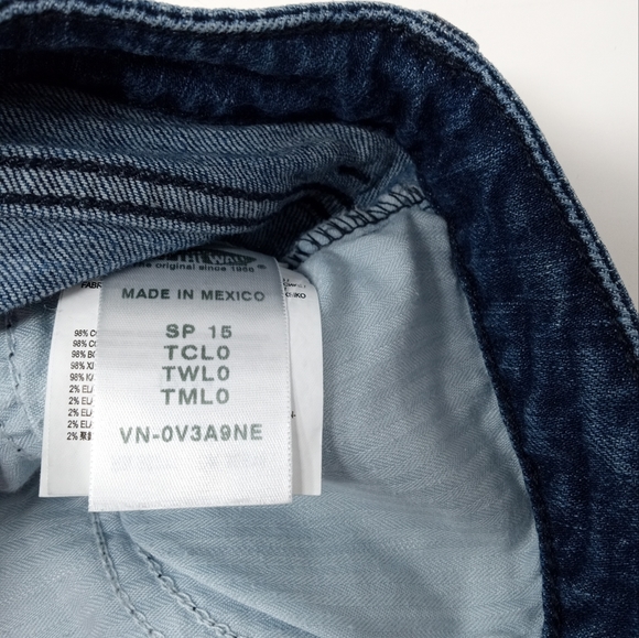 Woman's Vans Distressed Denim Cutoff Jean Shorts Size 5 - Picture 7 of 7